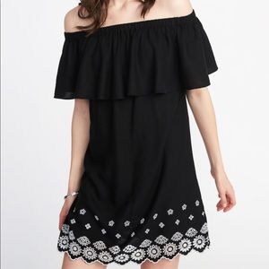 Off-the-Shoulder Cutwork Hem Linen Dress